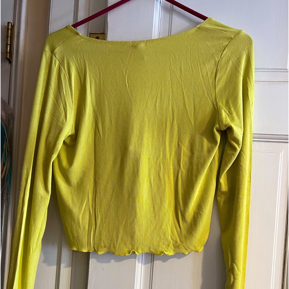 Women's Garage Clothing long sleeve TIE FRONT TOP Size Medium